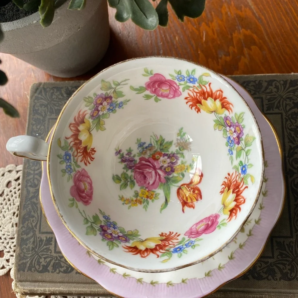 Royal Chelsea English Bone China Floral Teacup and Saucer Set EUC